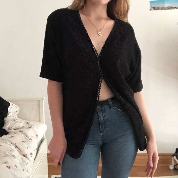 Short sleeve cardigan with hand-embroidered detail - Picture 1 of 3